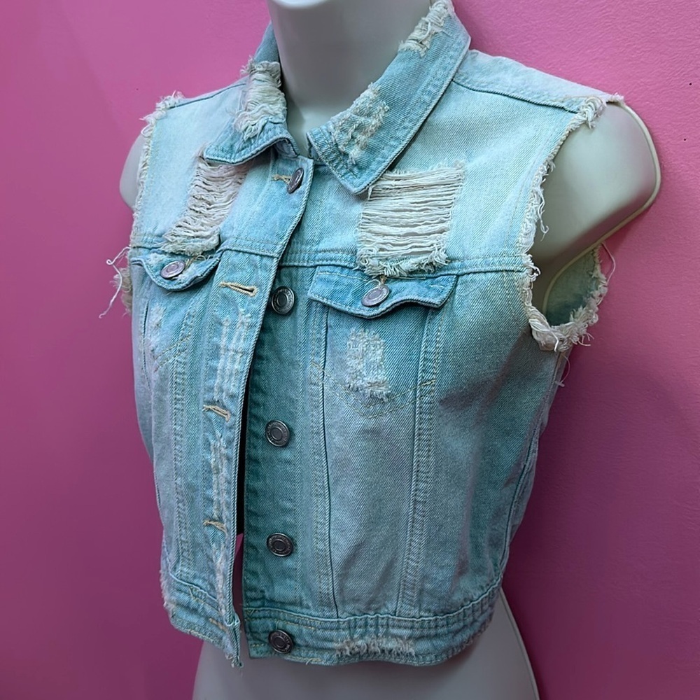 NWOT Light Wash Denim Vest - Distressed Ripped Sleeveless - Small